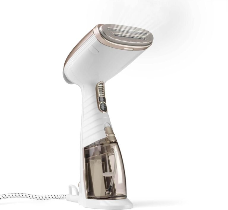 défroisseur vapeur portable compact Conair — réservoir 230 ml · 1560 Watts